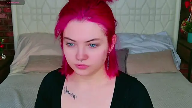 Lisa Adam online show from 12.17.24