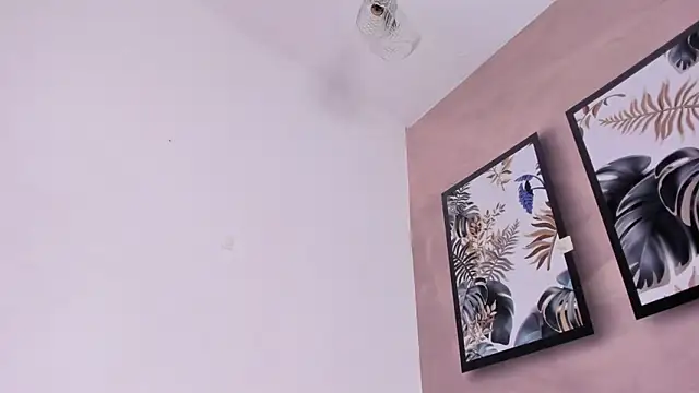 DahianaLincoln online show from 10.28.25