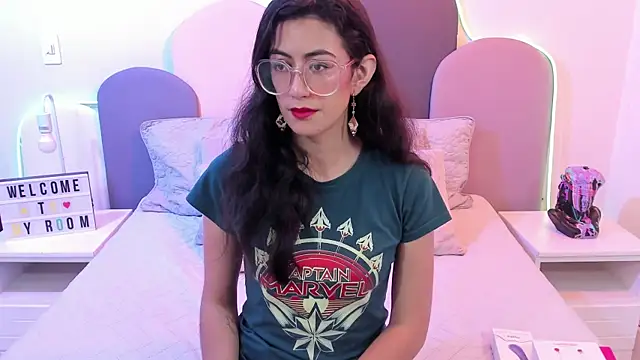 SophieGomez22 online show from 01.08.25