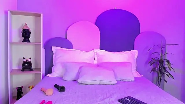 SophieGomez22 online show from 02.09.26