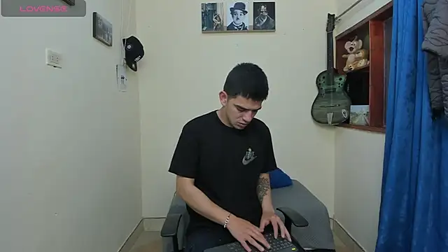 Ares Johnson online show from 02.11.25