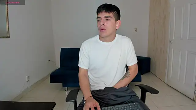 Ares Johnson online show from 09.19.25