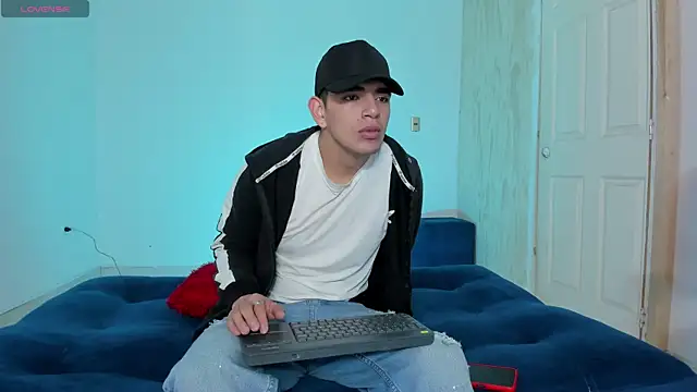 Ares Johnson online show from 09.24.25