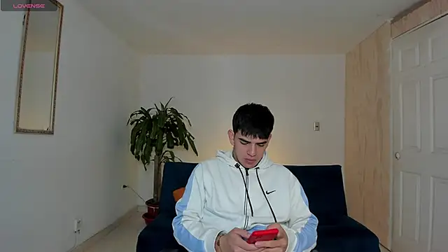 Ares Johnson online show from 10.10.25