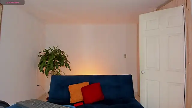 Ares Johnson online show from 10.11.25