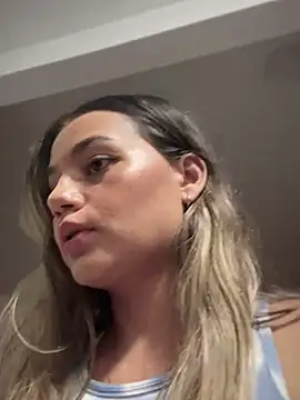 Snapshot of LittleSofia_ chatting on 12.08.24 LittleSofia online show from 12.08.24