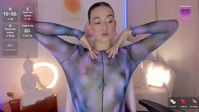 Snapshot of LittleSofia_ chatting on 01.31.25 LittleSofia online show from 01.31.25