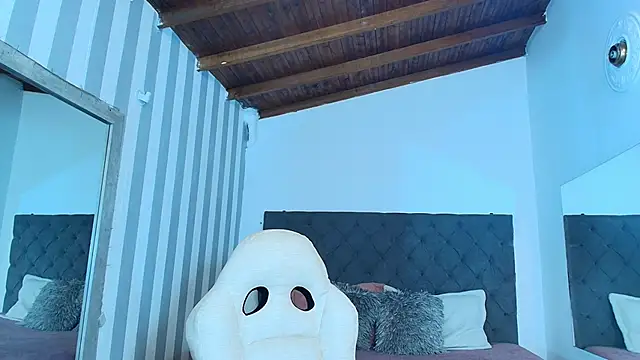 rebeca cortez  online show from 01.07.25