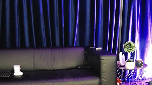 RosaCatalleya online show from 03.23.26