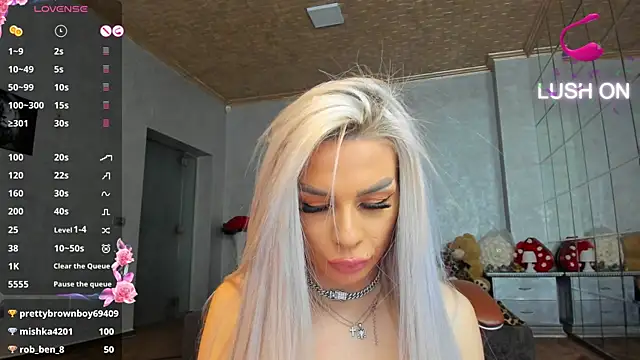 Snapshot of Russian_Ava chatting on 12.24.24 Russian Ava online show from 12.24.24