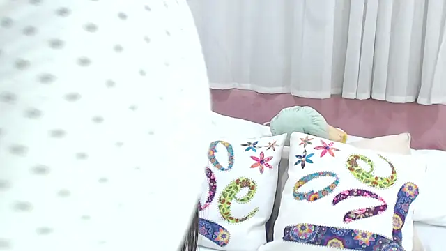 LexiiBloom online show from 01.15.25