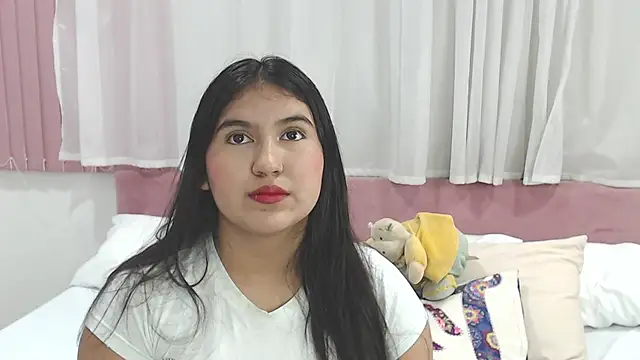 LexiiBloom online show from 02.20.25