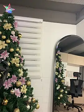 Eva Gonzalez online show from 12.13.24