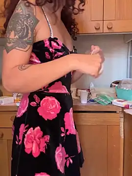 Strawberry queen91 online show from 10.16.25