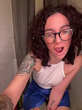 Strawberry queen91 online show from 02.13.26