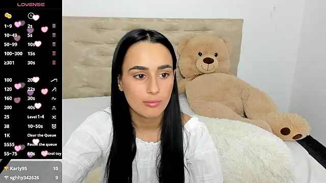 Snapshot of DarcieJane chatting on 12.06.24 DarcieJane online show from 12.06.24