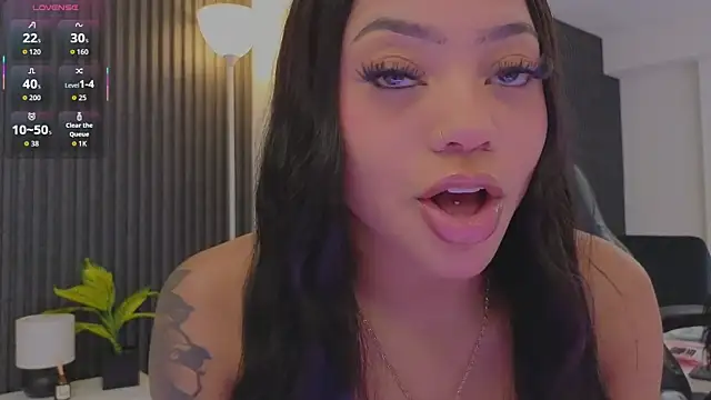 Madiee Rhea online show from 04.14.26