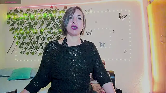 Lady breaks hearts online show from 09.22.25