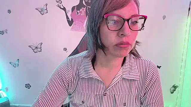 Lady breaks hearts online show from 03.26.26