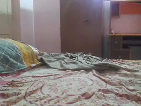 Snapshot of boobytsa chatting on 02.25.25 boobytsa online show from 02.25.25