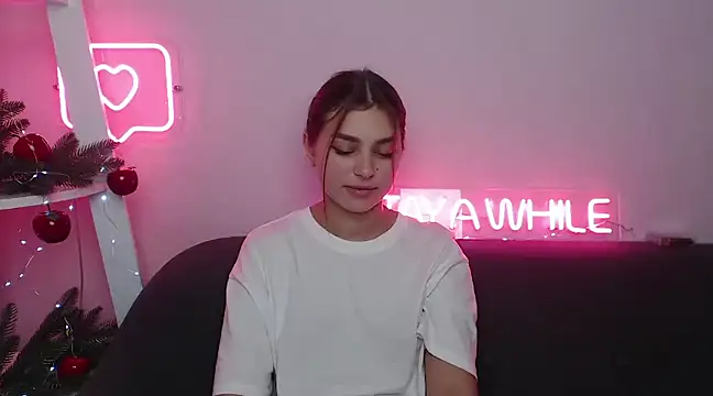 MilanaAngelAs online show from 12.16.24