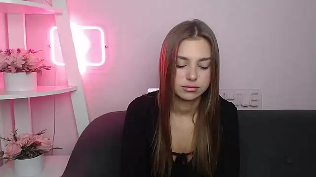 MilanaAngelAs online show from 10.13.25