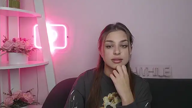 MilanaAngelAs online show from 12.16.25