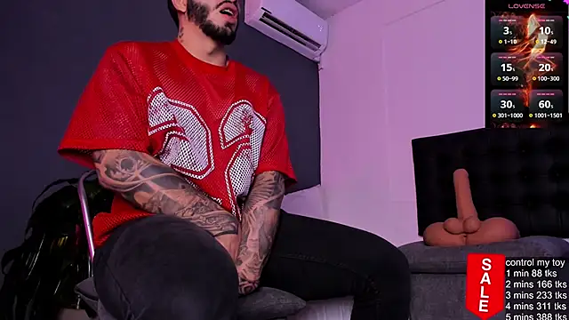 Snapshot of Matt_Ferrer chatting on 09.30.25 Matt Ferrer online show from 09.30.25