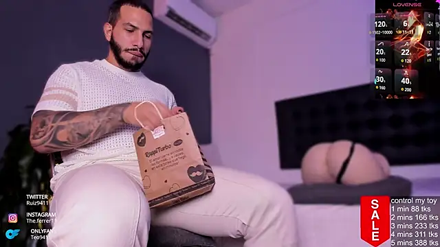 Snapshot of Matt_Ferrer chatting on 10.06.25 Matt Ferrer online show from 10.06.25