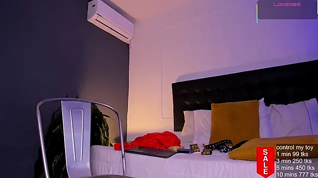 Snapshot of Matt_Ferrer chatting on 10.26.25 Matt Ferrer online show from 10.26.25