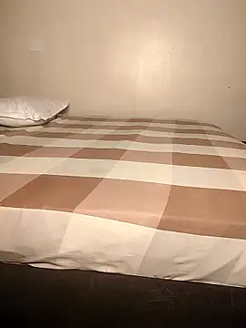 KikiLovesD online show from 03.31.26