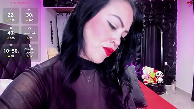 charlottemeyerr online show from 11.16.25