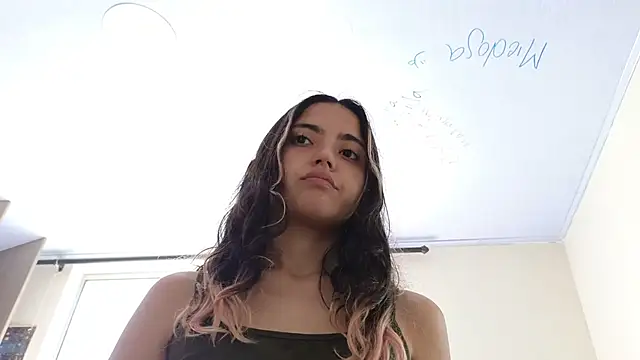 ViolettaSummer online show from 01.17.25