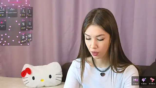 Snapshot of ellie_kramer chatting on 10.26.25 ellie kramer online show from 10.26.25