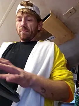 Snowwisss online show from 10.17.25