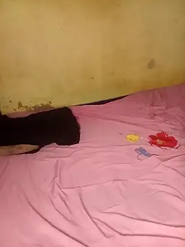 Snapshot of Chuby-Yumy chatting on 10.22.25 Chuby-Yumy online show from 10.22.25