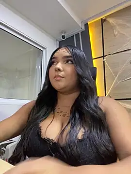 Snapshot of little_lissiee chatting on 11.01.25 little lissiee online show from 11.01.25