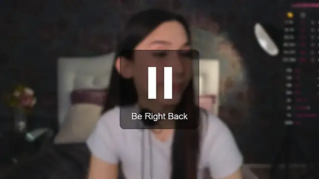 Kaia Sunshine Mia online show from 02.17.25