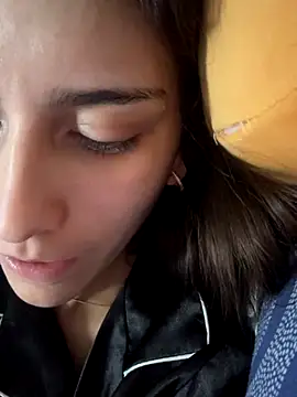 lupitta 1 online show from 11.12.25