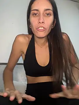 lupitta 1 online show from 04.27.26