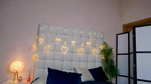 Snapshot of NicoleRosss chatting on 01.30.25 NicoleRosss online show from 01.30.25