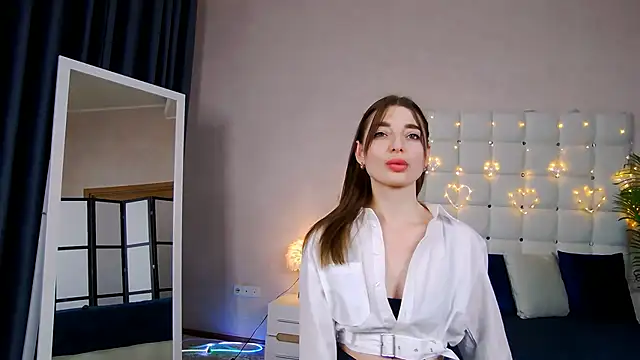 Snapshot of NicoleRosss chatting on 01.30.25 NicoleRosss online show from 01.30.25
