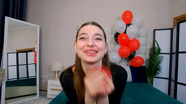 Snapshot of NicoleRosss chatting on 03.15.25 NicoleRosss online show from 03.15.25