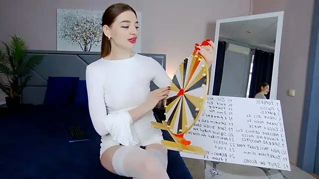 Snapshot of NicoleRosss chatting on 10.20.25 NicoleRosss online show from 10.20.25