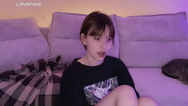 Snapshot of yourconcept chatting on 11.05.25 yourconcept online show from 11.05.25