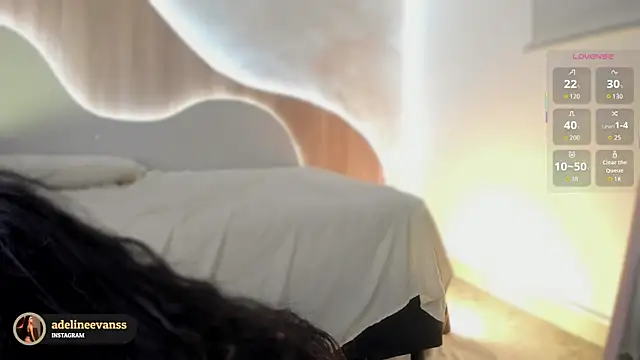 AdelineEvanss online show from 10.24.25