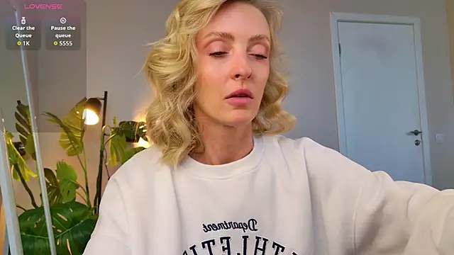sexuallycorrecte online show from 05.30.26
