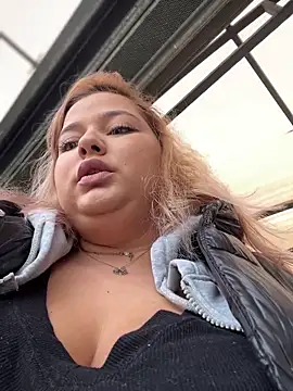 AllysonK online show from 12.23.24