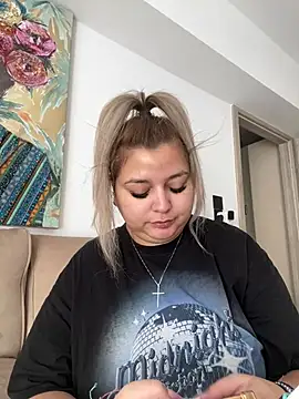 AllysonK online show from 02.23.25