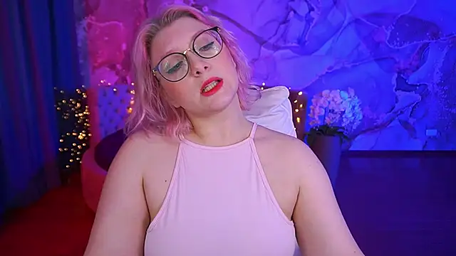 CoolTatis online show from 10.06.25